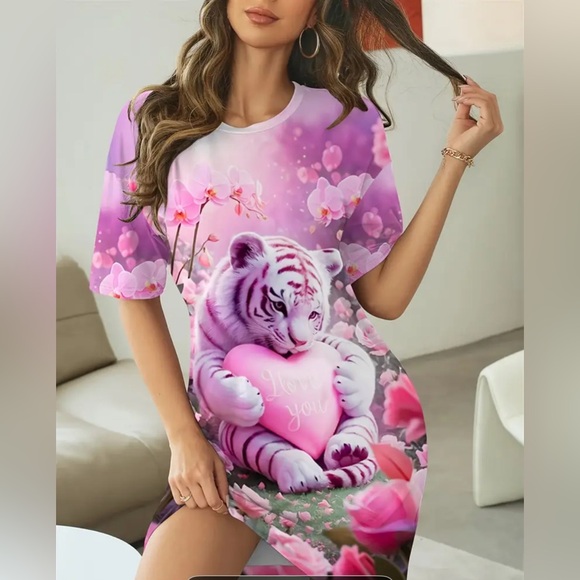 Pink Tiger Print Nightgown - Picture 3 of 5